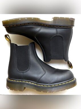 Dr. Martens Black 2976 Slip Resistant Leather Chelsea Boots Women’s Size 7